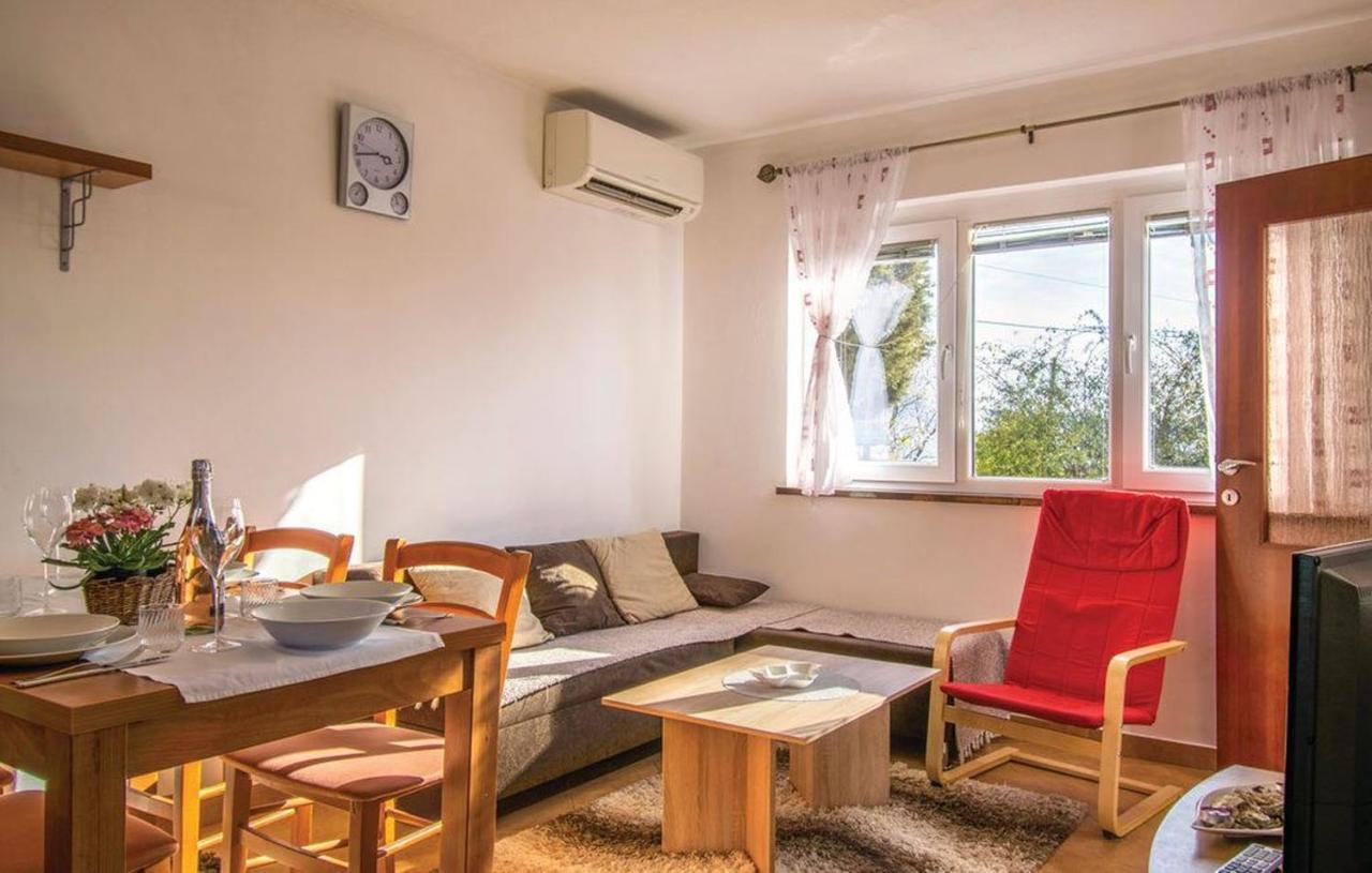 Apartment Between The Vineyard Ankaran Exterior photo